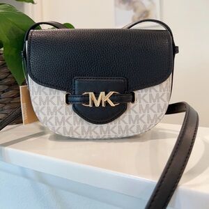 NWT Michael Kors Reed Small Saddle Logo and Leather Crossbody Bag Vanilla/Black
